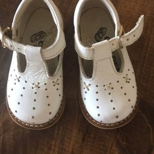 Vintage little girl white shoes
